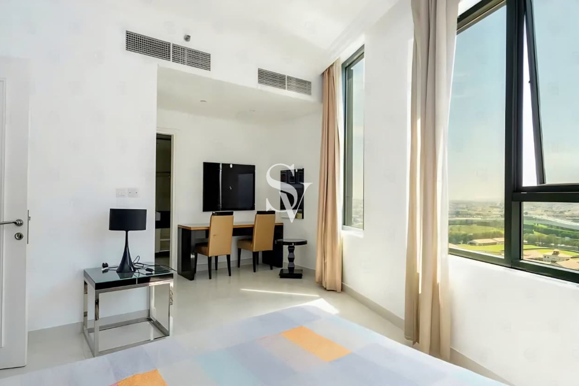 Spacious 1BR | Burj View | Vacant | Furnished