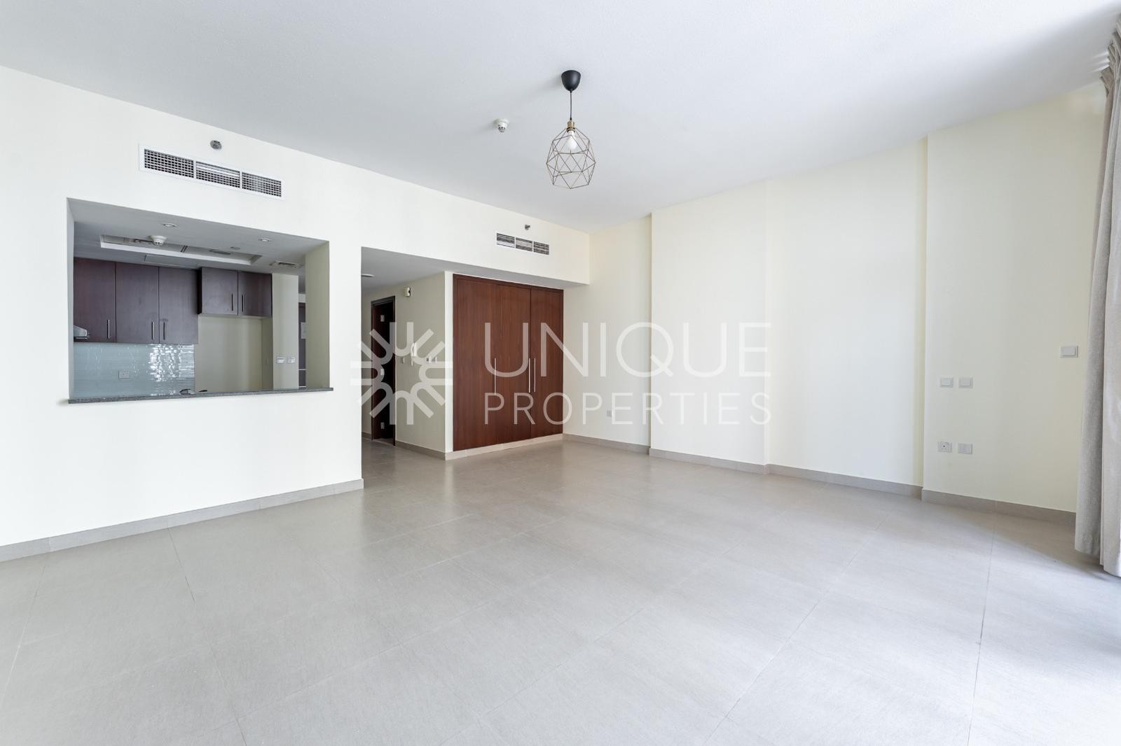 Large Studio | Huge Terrace | Near Metro