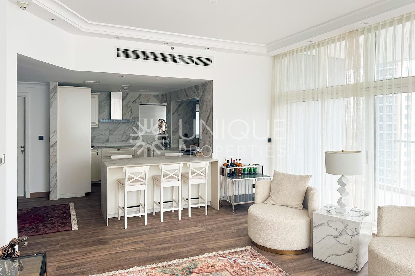 Exclusive High-End Upgrade | Vacant on Transfer