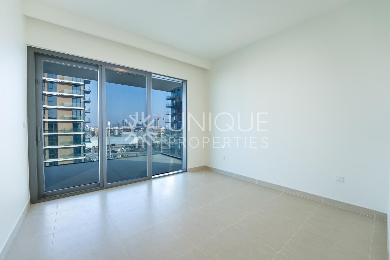 Prime Connectivity | Sea View | Top Floor