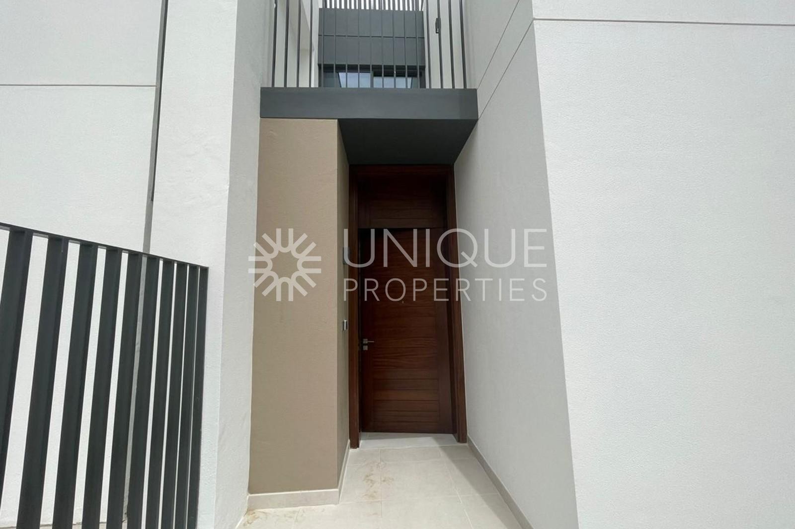 Corner | Bigger Plot | 4 Bedrooms