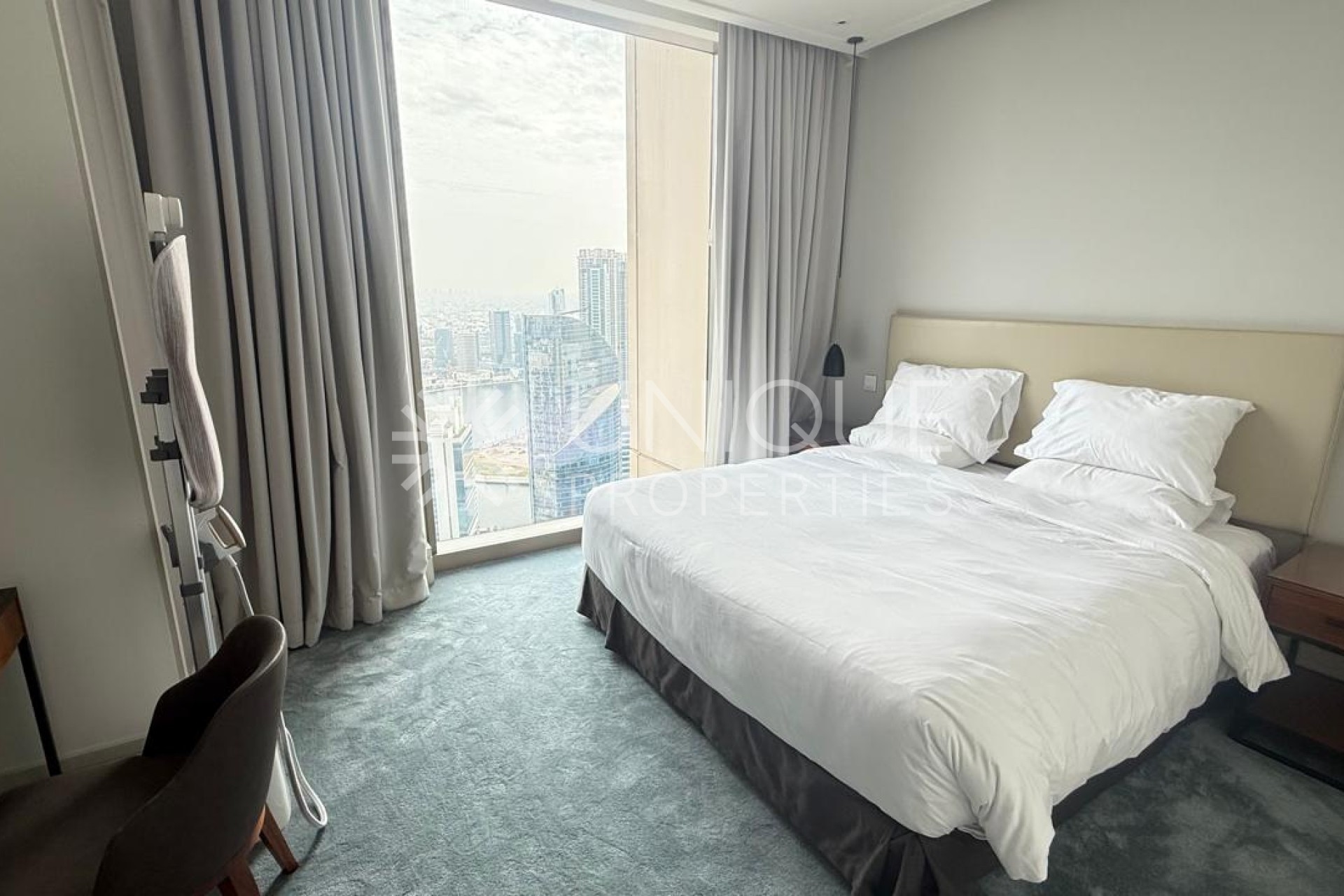 Luxury 2BR | Stunning | Prime Investment | Modern