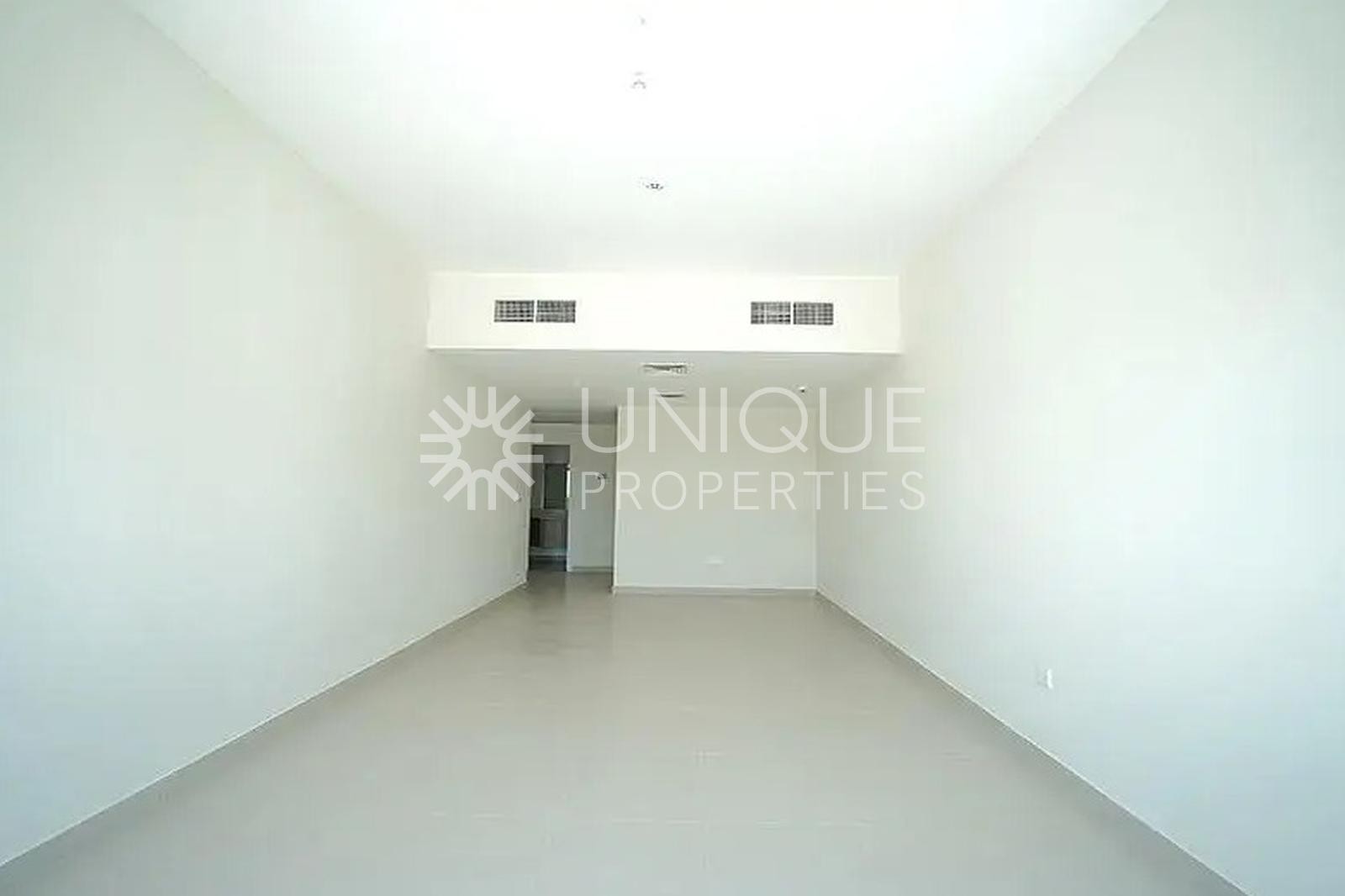 Rented| Single Row | Vatsu Compliance