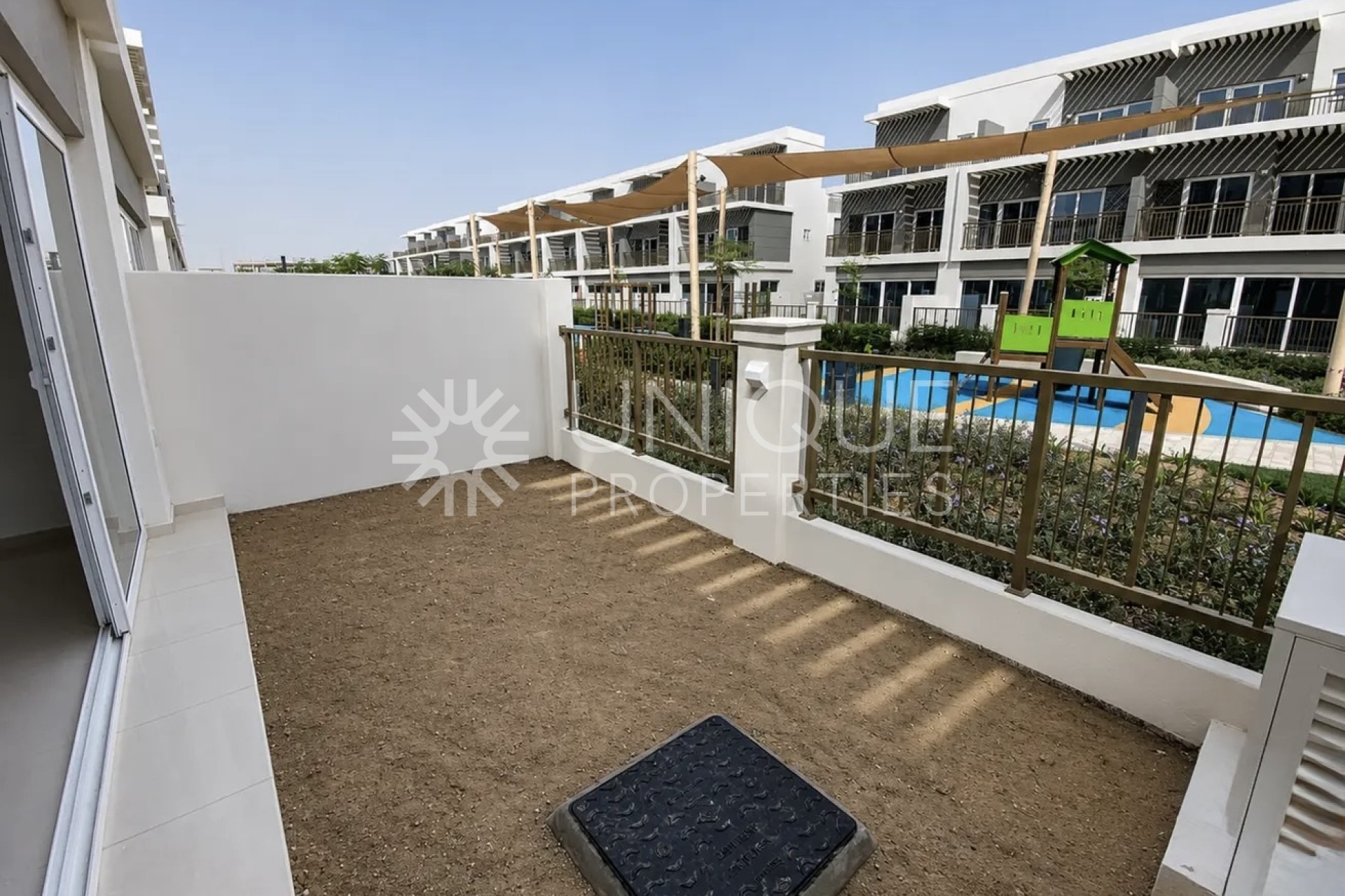 Single Row | Vacant | Rare Park View