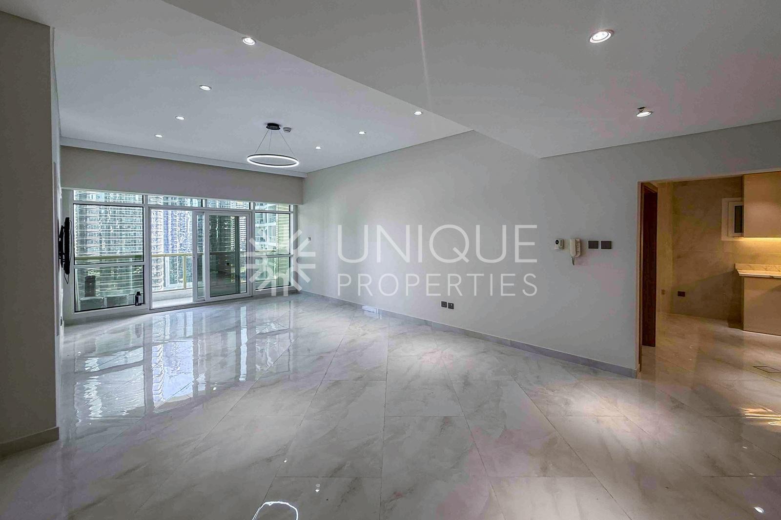 Fully Upgraded | Lake View | 2 Min to DMCC Metro
