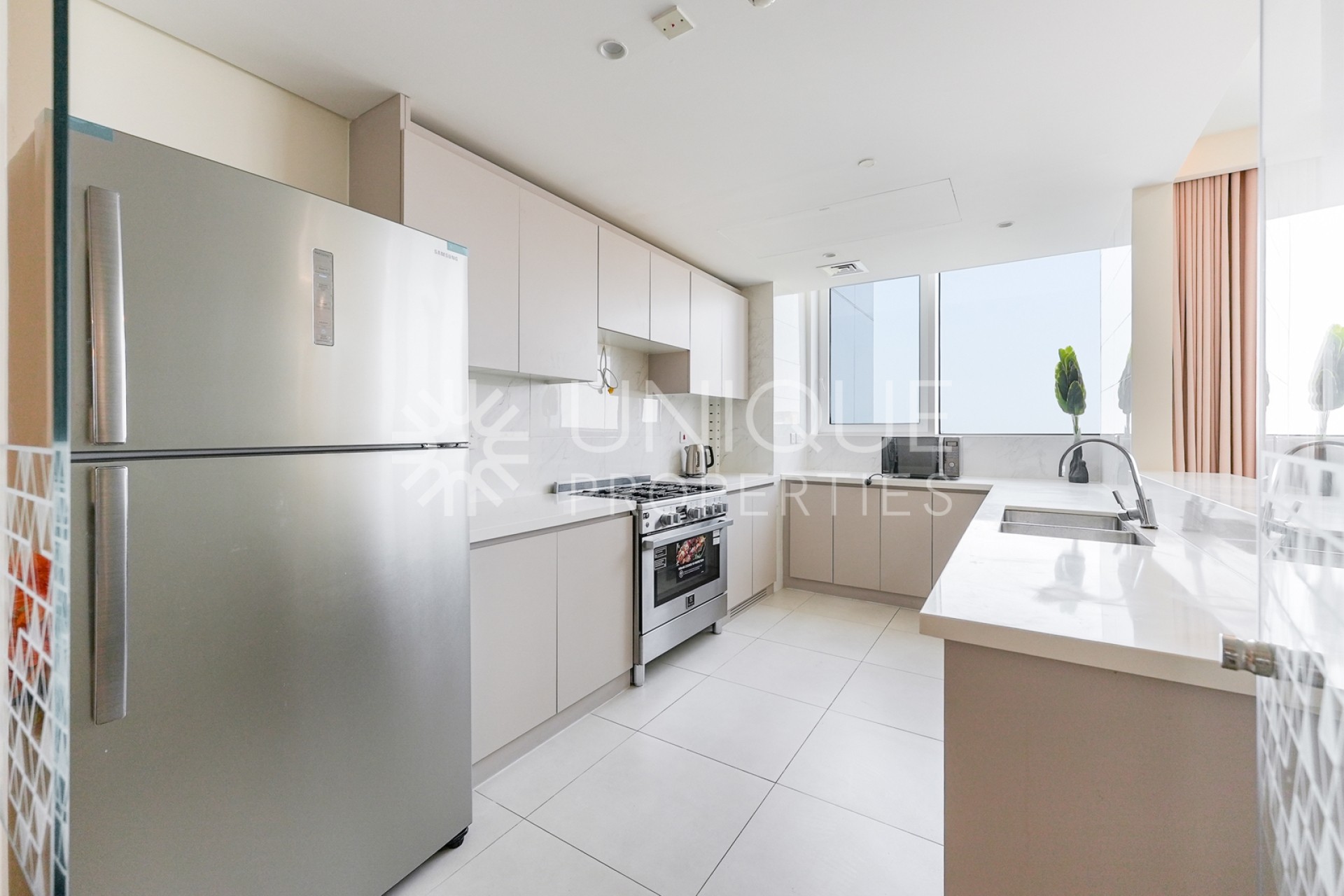Luxury 3BR | 5 Mins to DIFC | Hot Rental