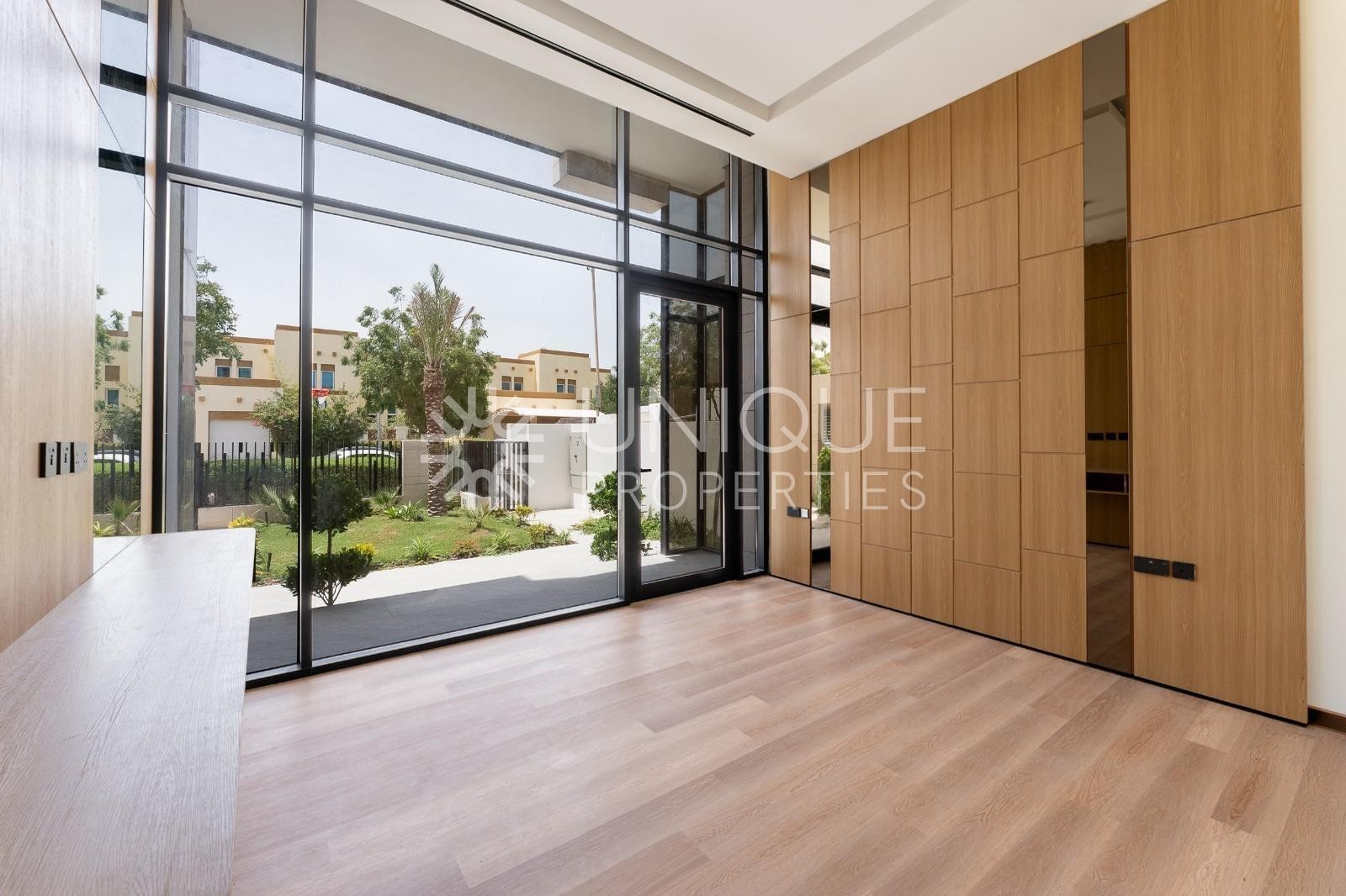 On The Lake | Custom Made | Luxury