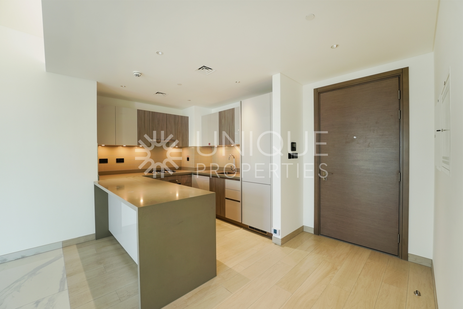 High Floor | Vastu Compliant | Panoramic Views