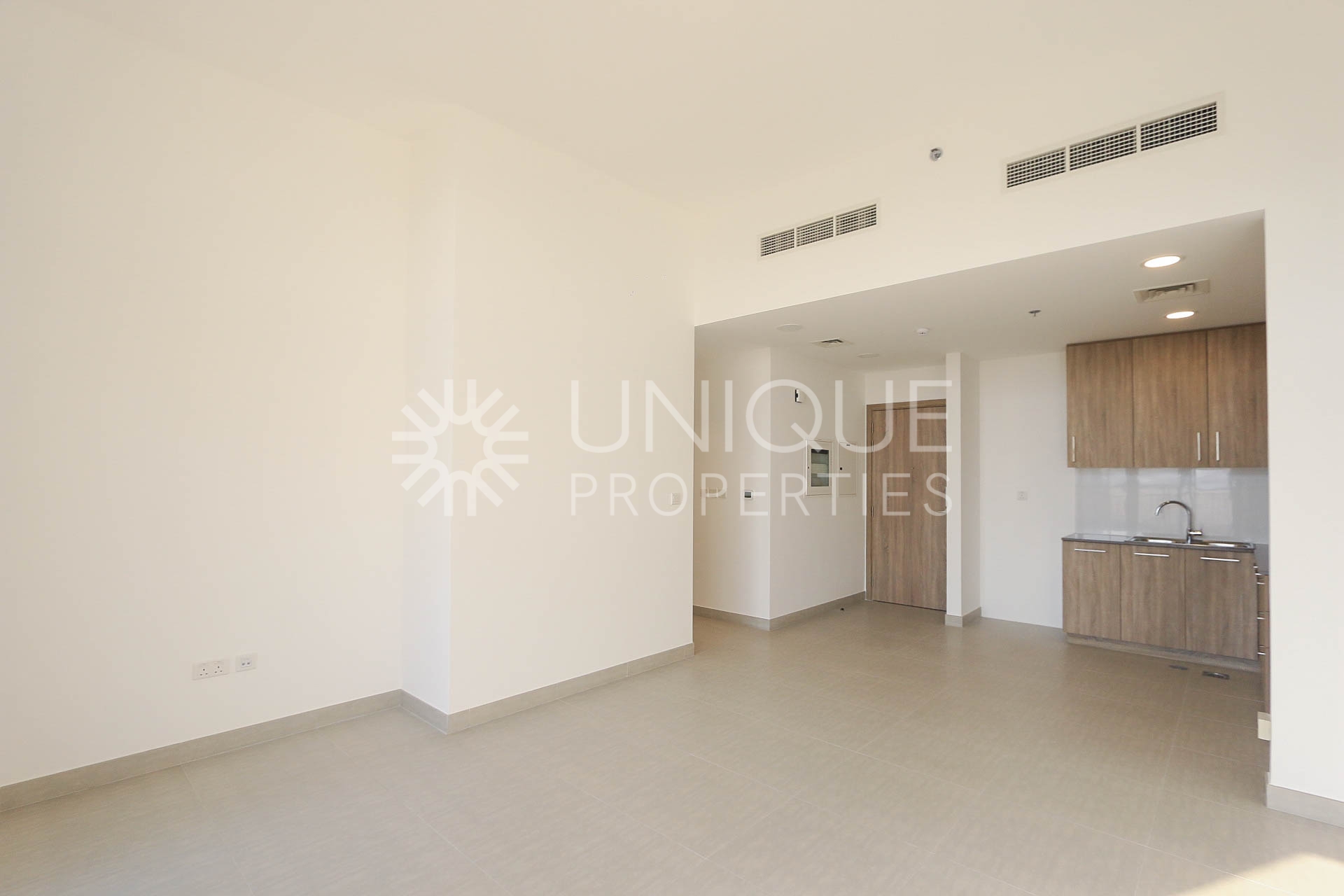 Spacious | Big Balcony | Community View