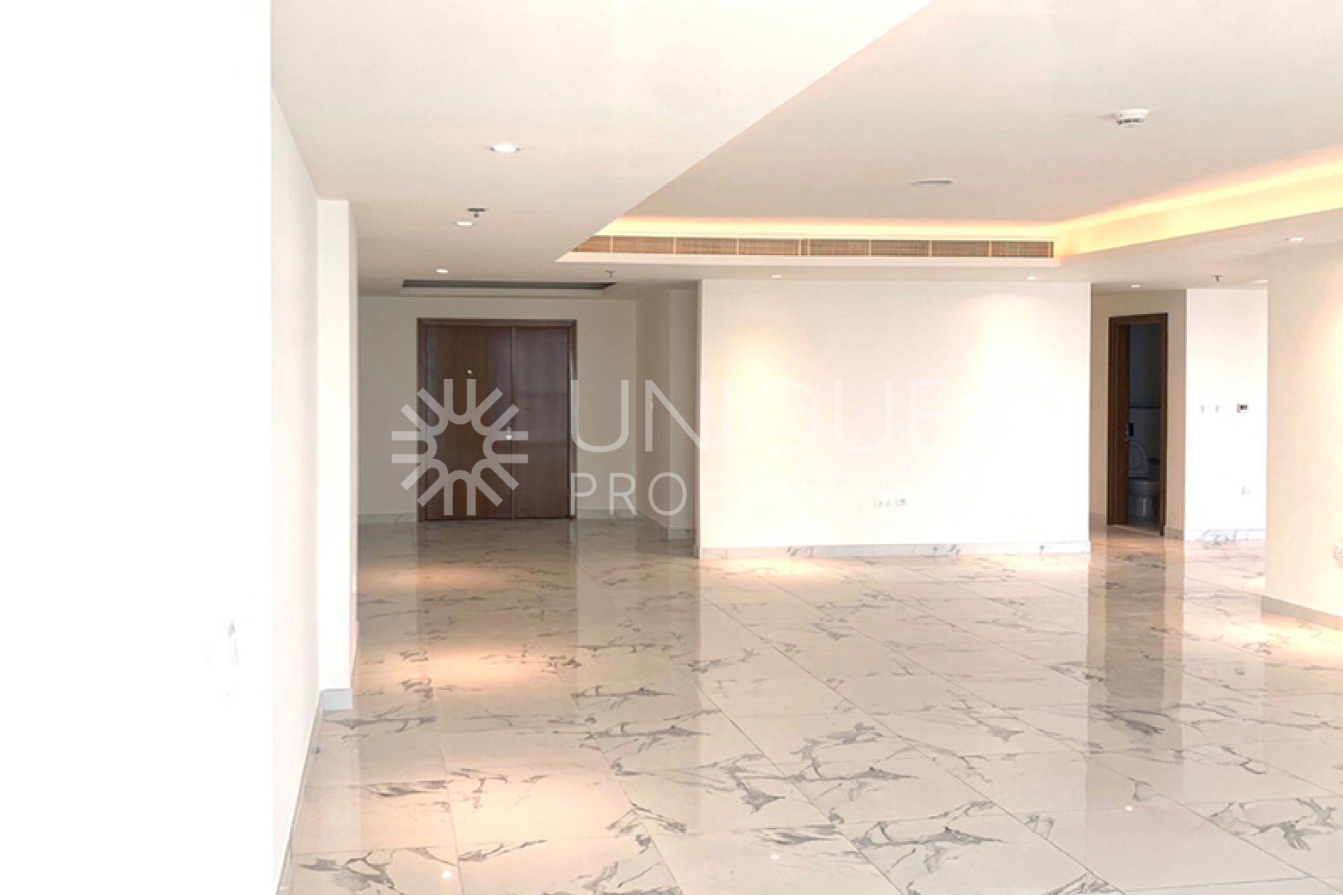 EXCLUSIVE | Sea Views | High Floor