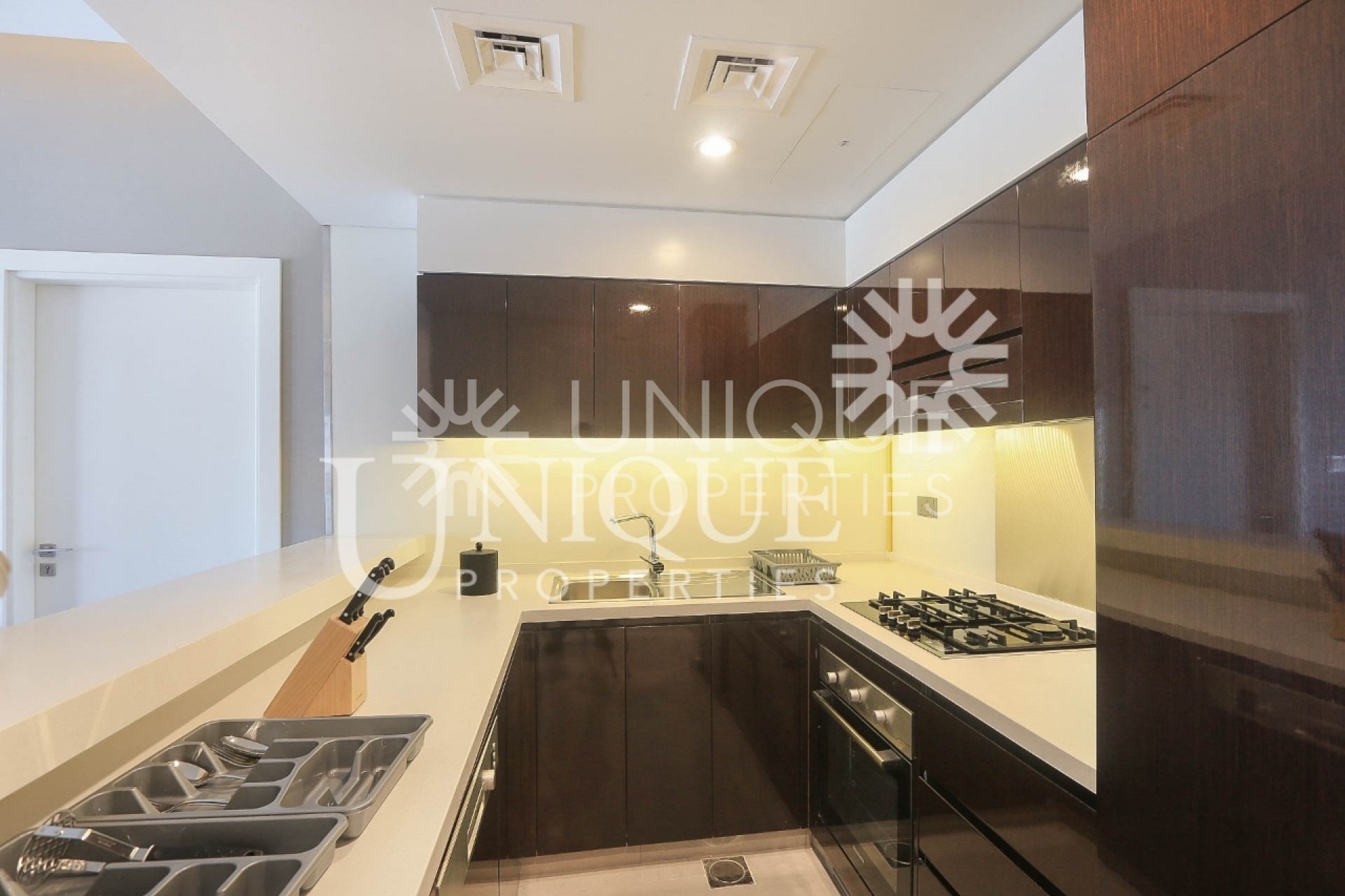 HIGH FLOOR | CANAL AND BAY SQUARE VIEW | LARGEST LAYOUT