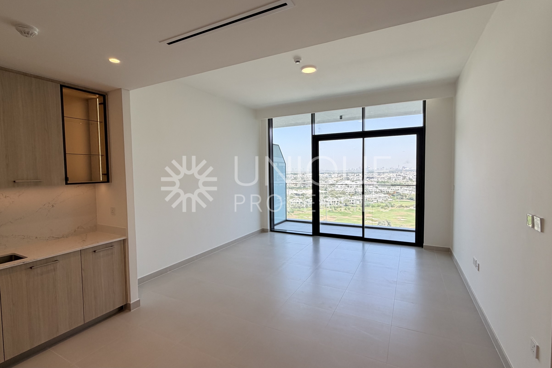 Kitchen Appliances | Full Golf Course View
