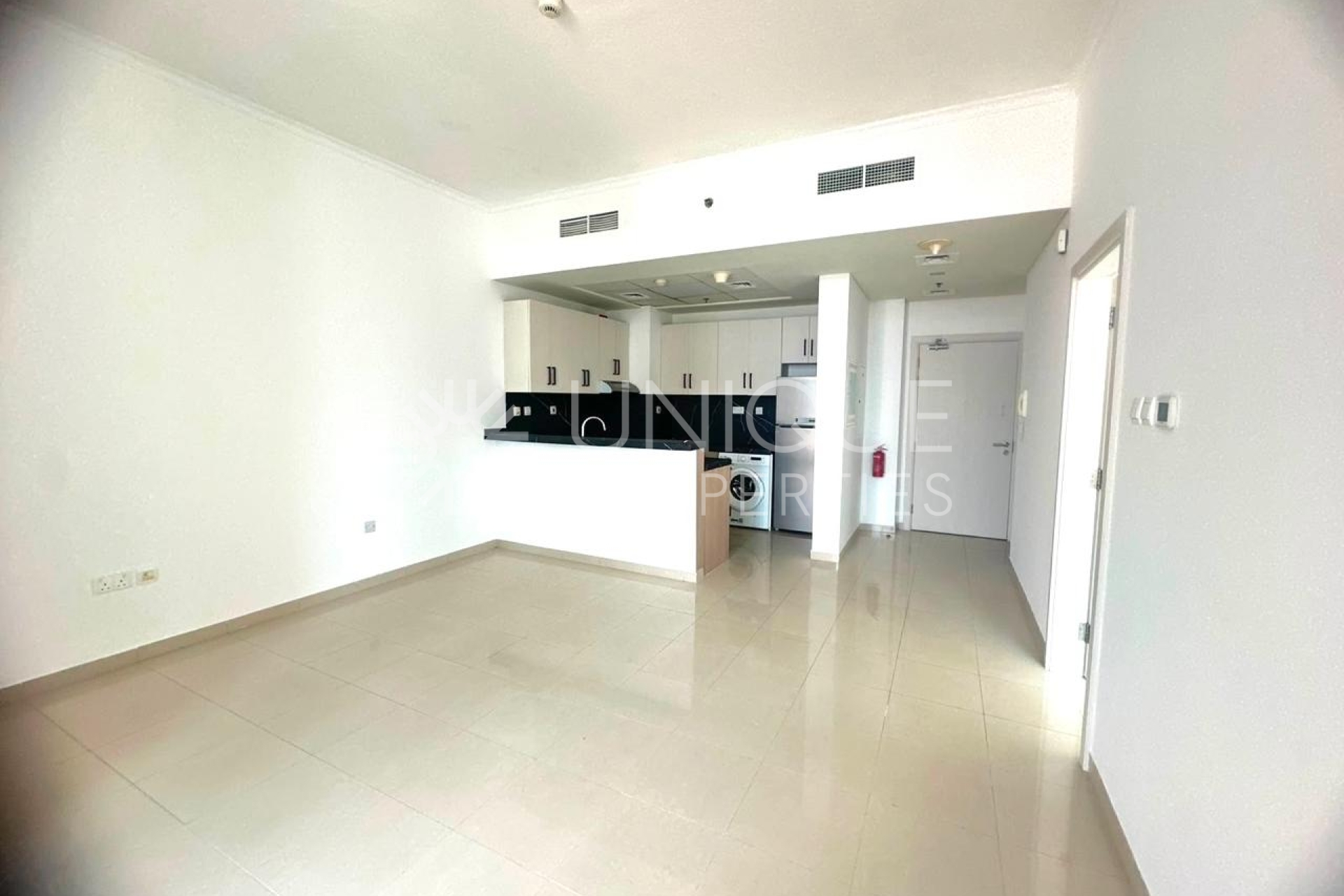 Bright 1BR | High Floor | Vacant | Prime Marina