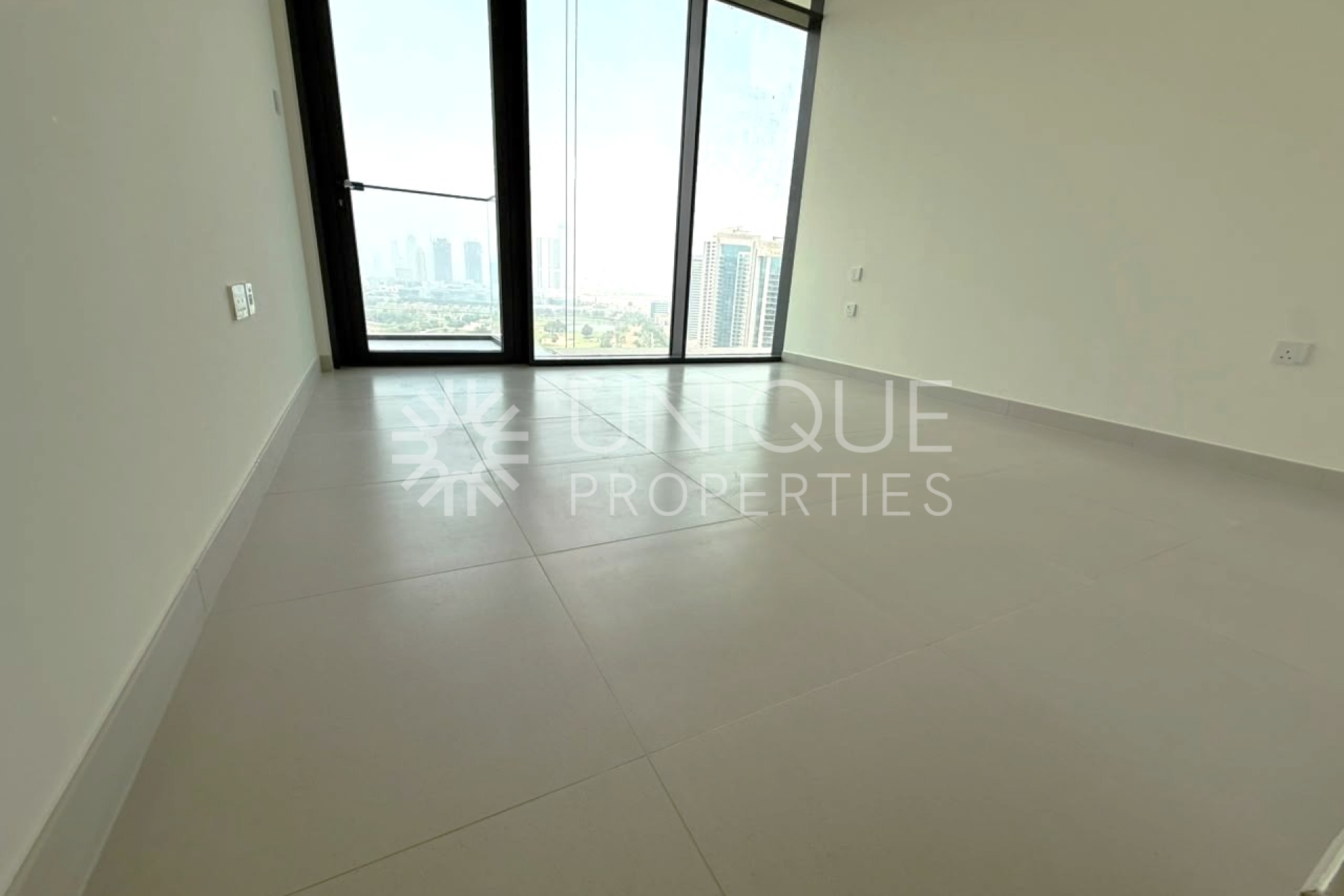 Luxury 2BR | Golf View | Prime Location | Spacious