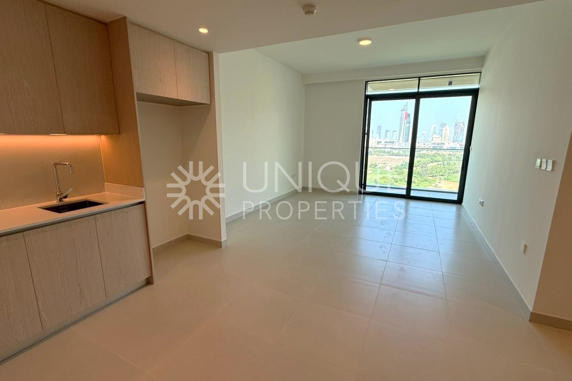 Luxury 2BR | Full Golf Course View | Good Location
